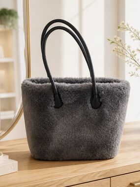 O bag Grey Faux Fur Tote Bag Made in Italy
